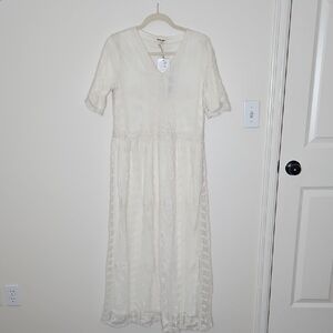 NWT Hidden Alley White Lace Boho Maxi Dress Size Medium